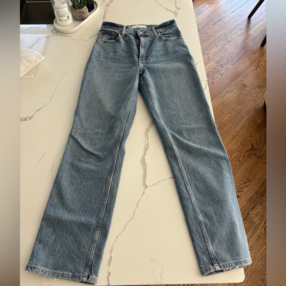 Abercrombie way high 90s straight jeans